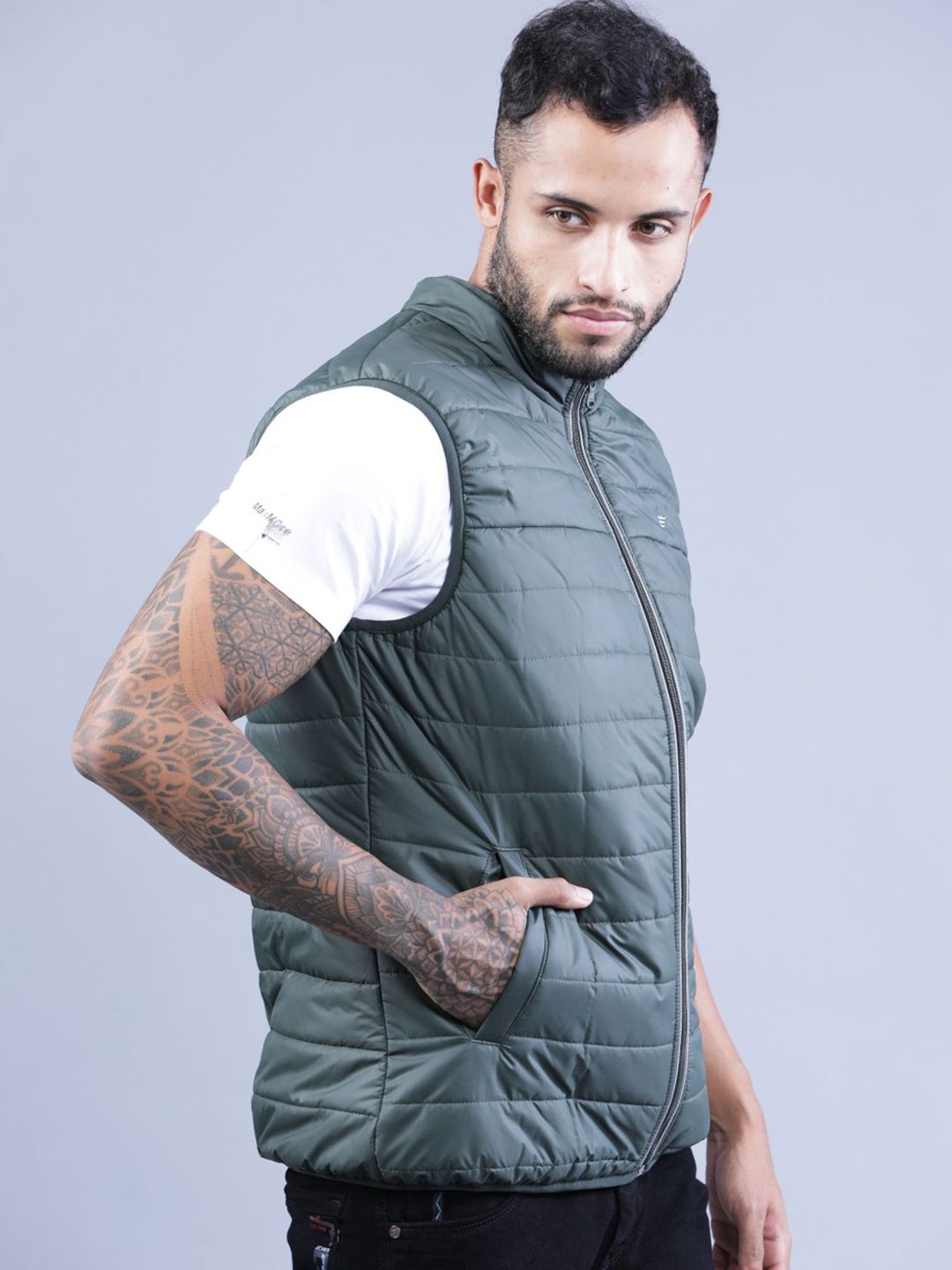 T-Base Sleeveless Light Weight Puffer Jacket