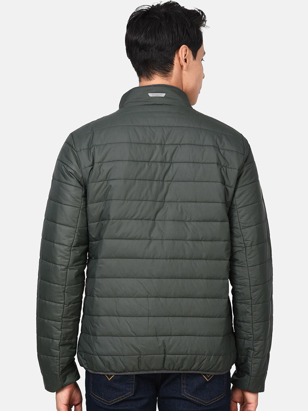 t-base Men Green & White Colourblocked Lightweight Puffer Jacket