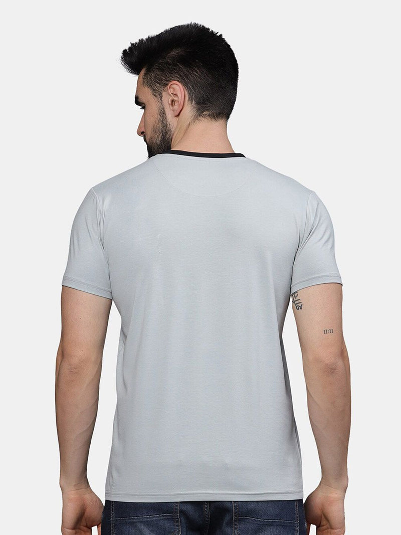 T-Base Men Pockets T-Shirt
