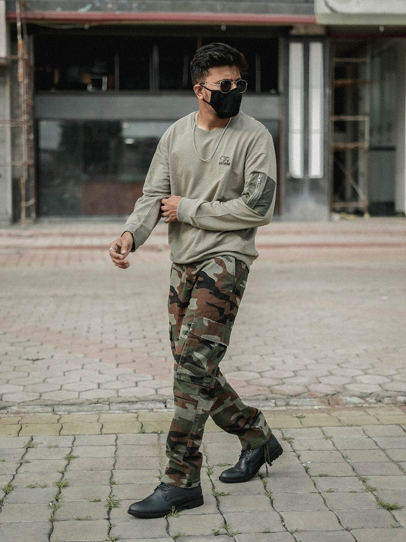T-Base Men Camouflage Printed Cotton Easy Wash Mid-Rise Cargos Trousers