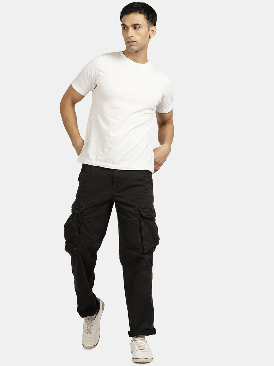 T-Base Men Mid-Rise Cargos Trousers