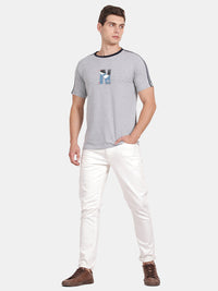 CREW NECK GRAPHIC T-SHIRT
