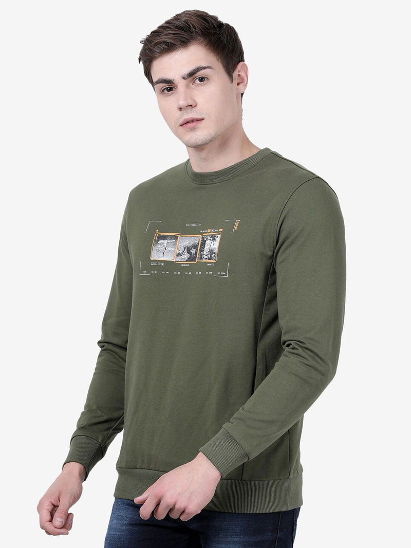 CREW NECK SWEATSHIRT WITH CHEST GRAPHIC