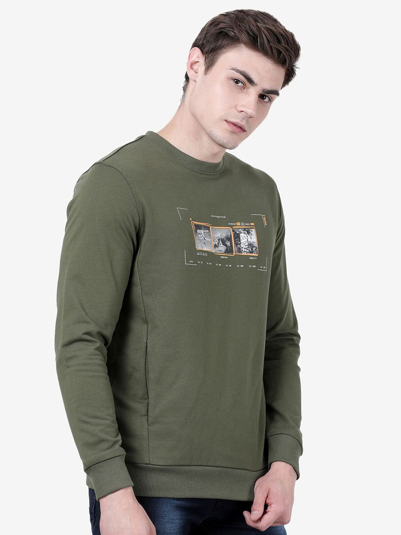 CREW NECK SWEATSHIRT WITH CHEST GRAPHIC