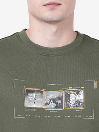 CREW NECK SWEATSHIRT WITH CHEST GRAPHIC