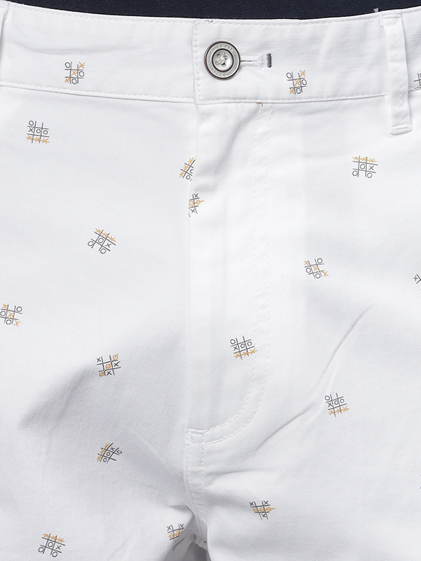 Tic Tac Toe Broken White Print Chino Shorts