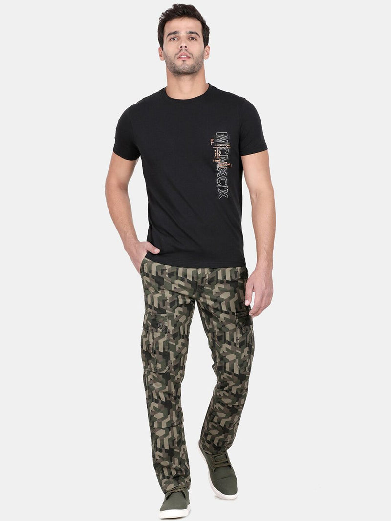 T-Base Men Olive Green Camouflage Printed Easy Wash Cargos Trousers