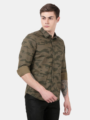 t-base Men Olive Camo Cotton Solid Casual Shirt