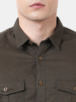 t-base Men Olive Cotton/Lycra Solid Casual Shirt