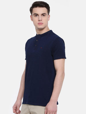 t-base Blue Henley Neck Solid T-Shirt